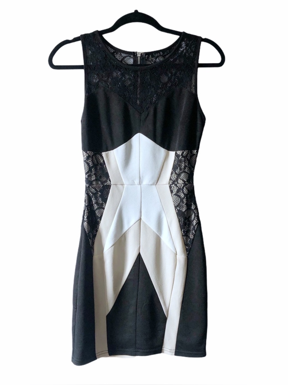 Alt. B Bodycon Lace Cocktail Mini Dress Size Small